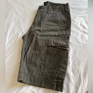 GAP Men's Khaki Cargo Shorts